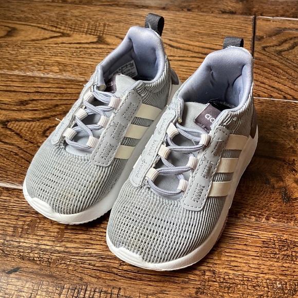 Adidas Kids Racer TR21 Running Shoe, Halo Silver/Zero Metallic/Dash 5 1/2K - Picture 1 of 5